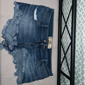 Hollister Short-Short Low Rise